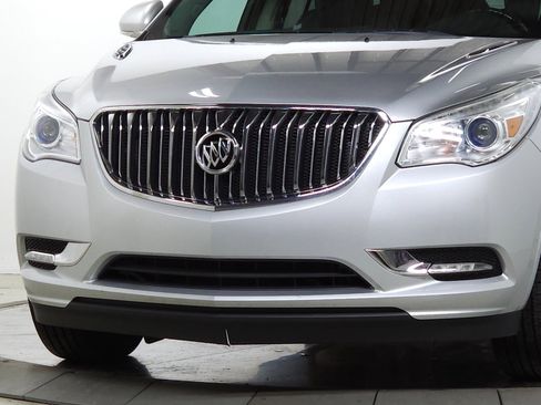 Used 2017 Buick Enclave Leather w/ Trailering Package image 2