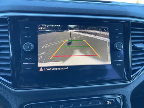 Used 2021 Volkswagen Atlas Cross Sport SEL R-Line image 11