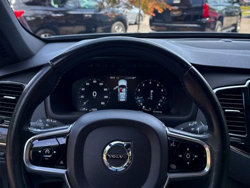 Used 2018 Volvo XC90 T6 Momentum w/ Momentum Plus Package image 28