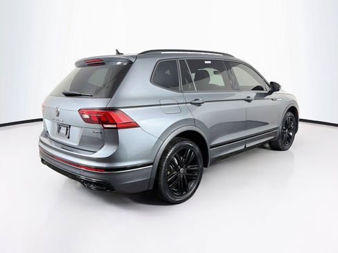 Used 2022 Volkswagen Tiguan SE R-Line AWD/4WD image 11