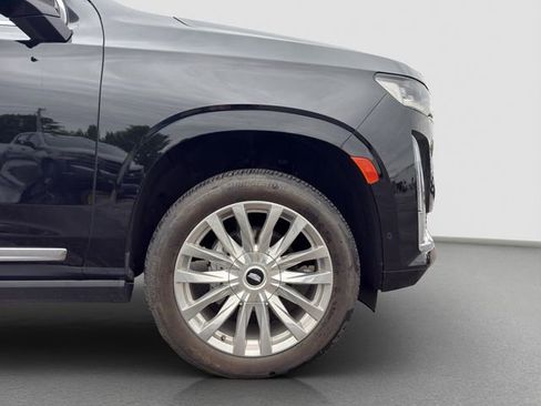 Used 2024 Cadillac Escalade Premium Luxury w/ Performance Package AWD/4WD image 21