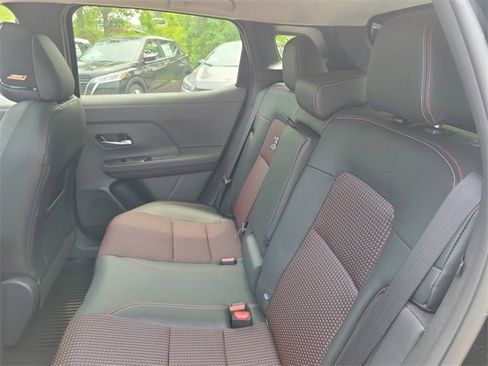 New 2025 Nissan Kicks SR w/ SR Premium Package image 27