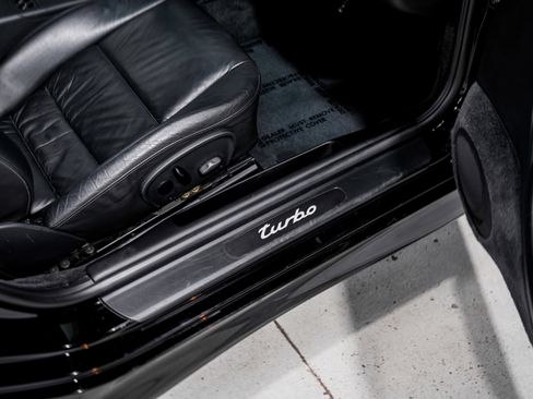 Used 2001 Porsche 911 Turbo image 25