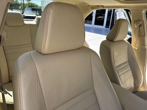 Used 2017 Toyota Camry FWD image 46