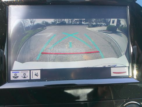 Used 2019 Toyota Camry SE image 25