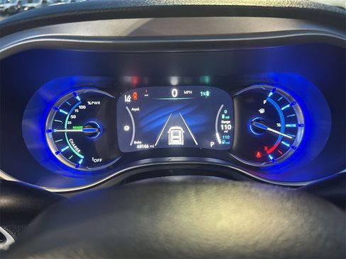 Used 2022 Chrysler Pacifica Touring-L w/ S Appearance Package image 10