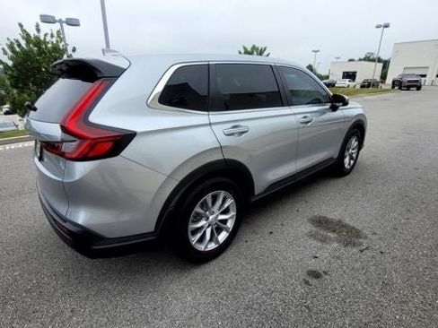 Certified 2025 Honda CR-V EX image 9