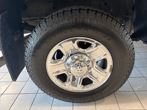 Used 2016 RAM 3500 Tradesman w/ Chrome Appearance Group image 10
