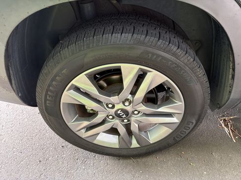 Used 2021 Kia Seltos S AWD/4WD image 9