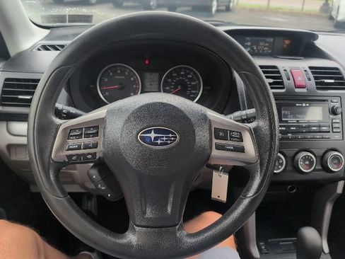 Used 2015 Subaru Forester 2.5i Premium w/ Popular Package #1 AWD/4WD image 19