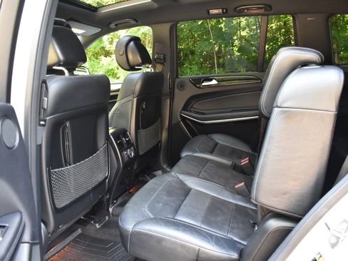 Used 2019 Mercedes-Benz GLS 550 4MATIC w/ Driver Assistance Package image 19