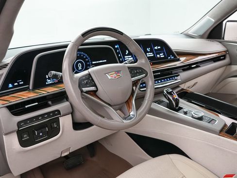 Used 2023 Cadillac Escalade Sport Platinum image 13