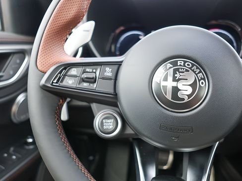 New 2025 Alfa Romeo Giulia w/ Driving Assist Package RWD image 12