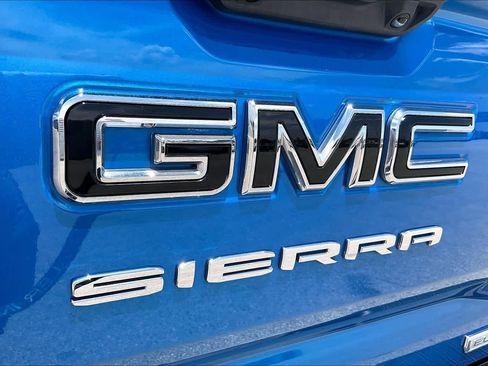 Used 2024 GMC Sierra 1500 Elevation w/ Elevation Premium Package AWD/4WD image 31
