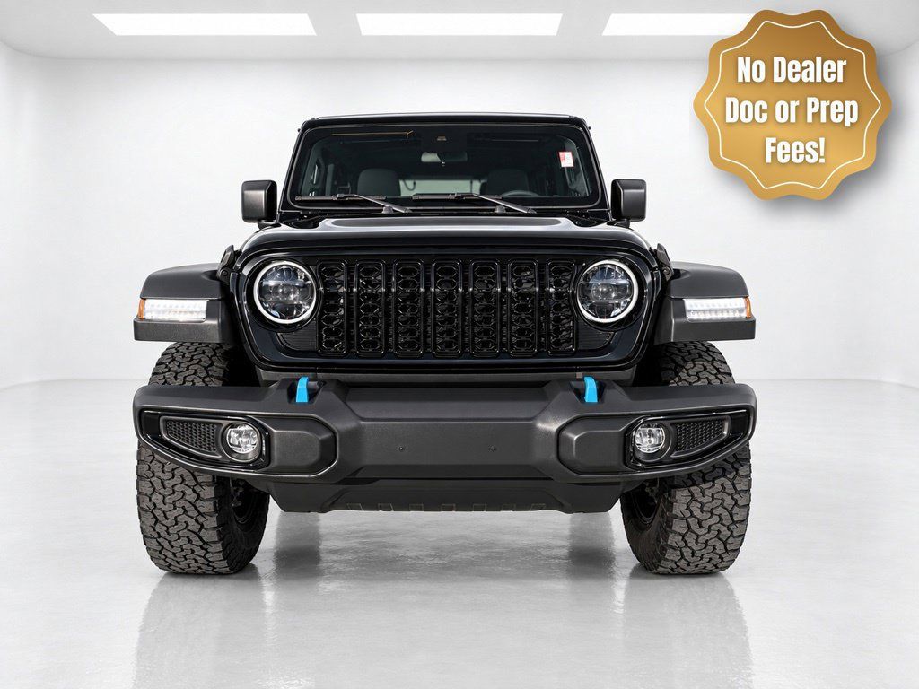 Used 2024 Jeep Wrangler Unlimited AWD/4WD image 3