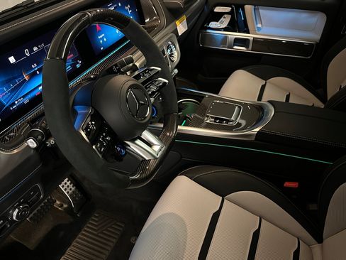 New 2026 Mercedes-Benz G 63 AMG 4MATIC image 9