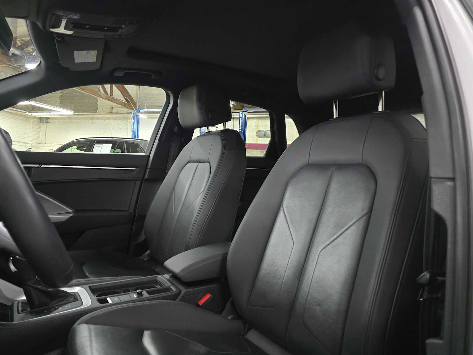 Used 2025 Audi Q3 2.0T Premium AWD/4WD image 21