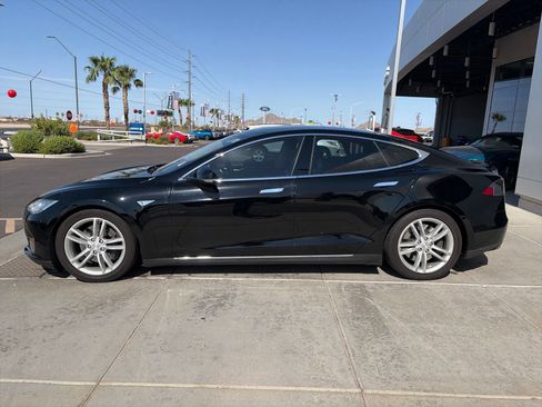 Used 2015 Tesla Model S 70D AWD/4WD image 2