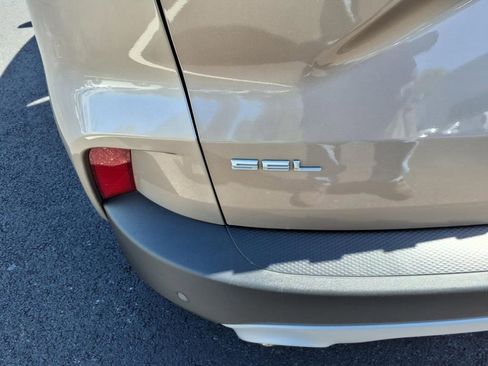 Used 2021 Ford Escape SEL image 5