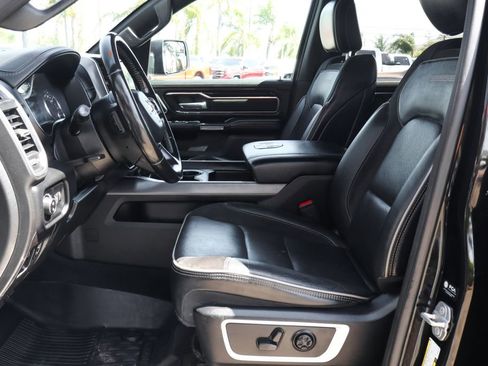 Used 2021 RAM 1500 Laramie AWD/4WD image 19