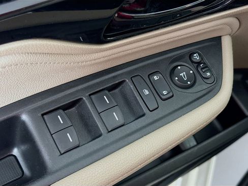 Used 2022 Honda Odyssey Elite image 16