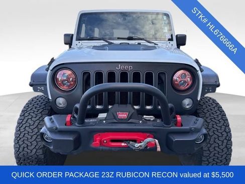 Used 2017 Jeep Wrangler Unlimited Rubicon image 2