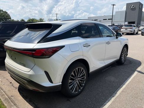 Used 2024 Lexus RX 450h AWD w/ Convenience Package image 9