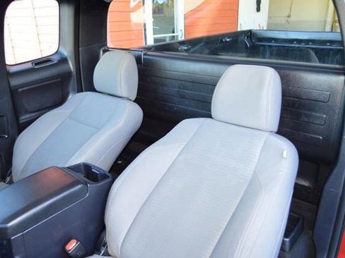 Used 2017 Toyota Tacoma 4x4 Access Cab image 37