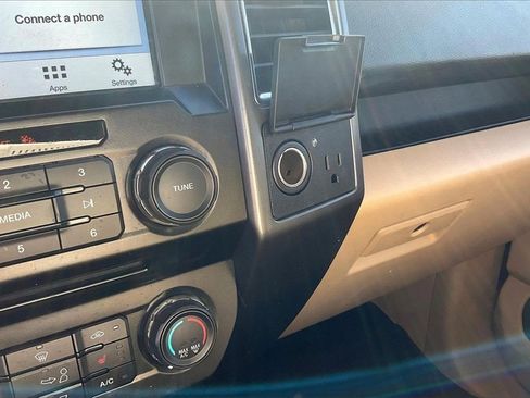 Used 2017 Ford F150 XLT w/ Equipment Group 302A Luxury image 22