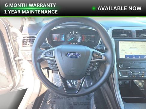 Used 2020 Ford Fusion SE image 12