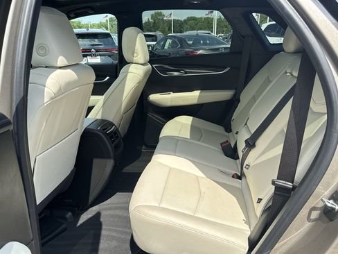 Used 2022 Cadillac XT5 Sportv image 24