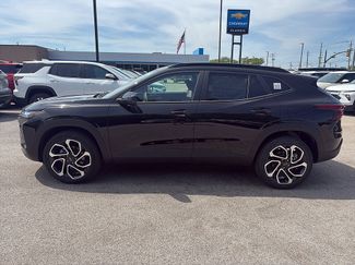 New 2026 Chevrolet Trax RS w/ Sunroof Package FWD video 2