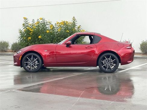 Used 2025 MAZDA MX-5 Miata RF Grand Touring w/ Weather Package image 8
