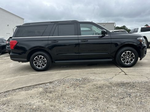 Used 2024 Ford Expedition Max XLT AWD/4WD image 4
