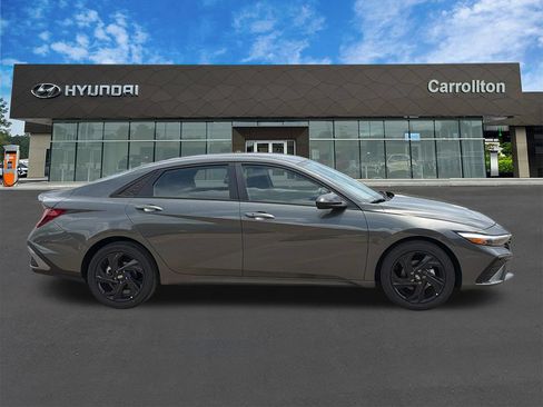 New 2026 Hyundai Elantra Sport FWD image 5