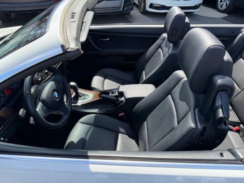 Used 2013 BMW 328i Convertible RWD image 32