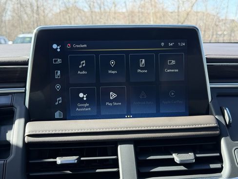 Used 2023 Chevrolet Suburban Z71 w/ Z71 Off-Road Package image 15