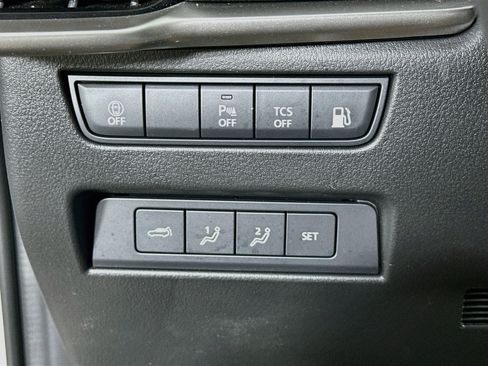 Used 2024 MAZDA CX-90 Plug-In Hybrid w/ Premium Pkg AWD/4WD image 17