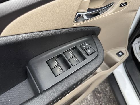 Used 2023 Honda Ridgeline RTL-E image 16