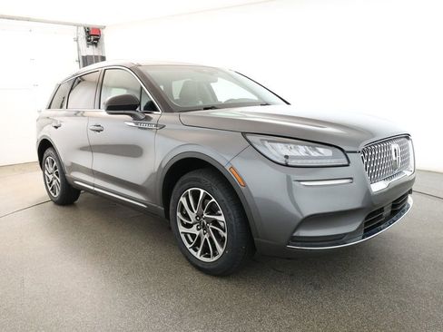 Used 2022 Lincoln Corsair AWD w/ Equipment Group 101A image 3