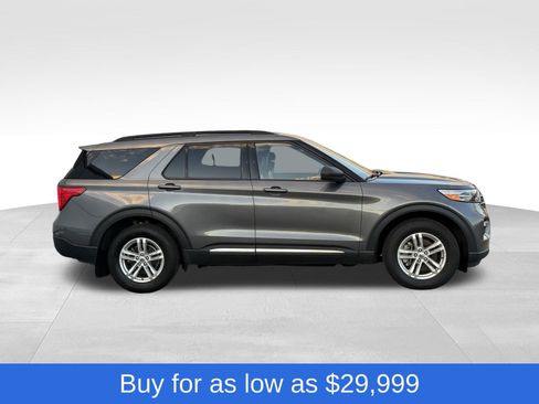 Used 2022 Ford Explorer XLT w/ Equipment Group 202A AWD/4WD image 6