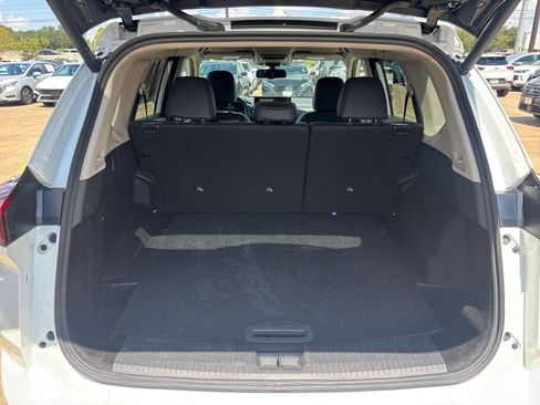 Used 2026 Nissan Rogue SL FWD image 33