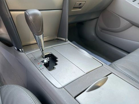 Used 2011 Toyota Camry LE image 22