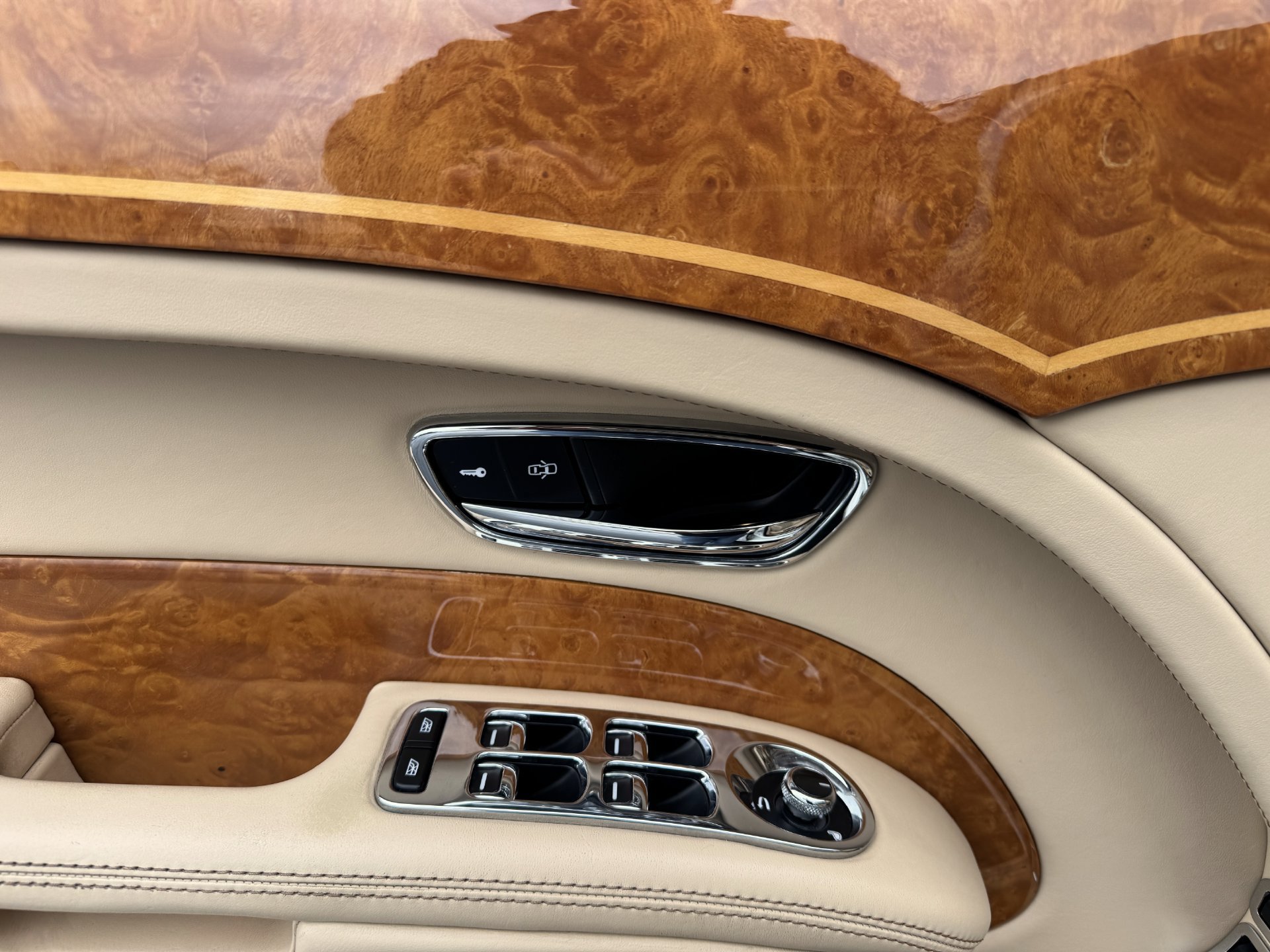 Used 2013 Bentley Mulsanne RWD image 63