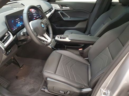 Used 2025 BMW X1 xDrive28i w/ Technology Package image 21