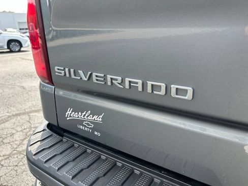 Used 2021 Chevrolet Silverado 1500 Custom AWD/4WD image 13