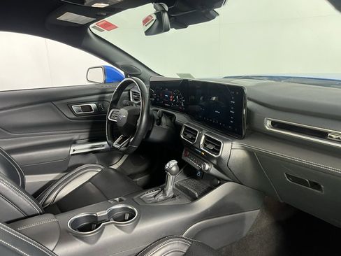Used 2024 Ford Mustang Premium image 26