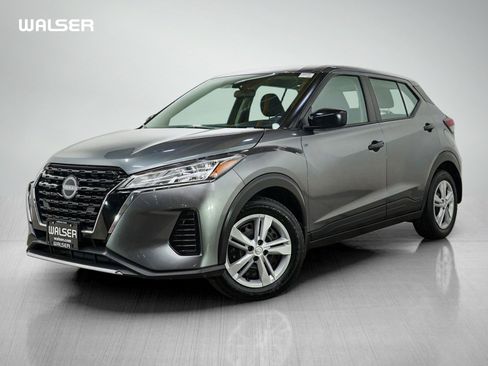 Used 2024 Nissan Kicks S FWD image 1
