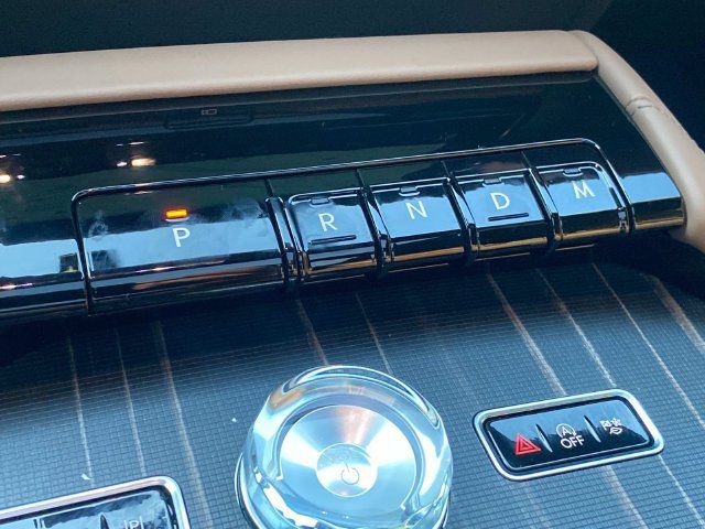 Certified 2025 Lincoln Navigator Black Label AWD/4WD image 28