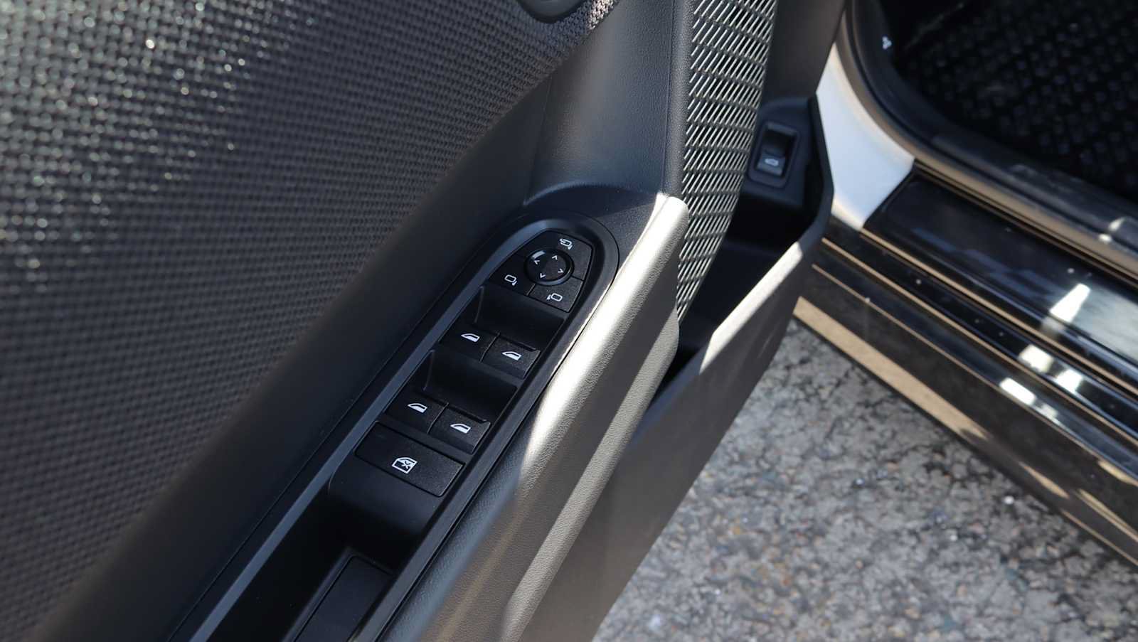 New 2026 MINI Cooper S FWD image 3